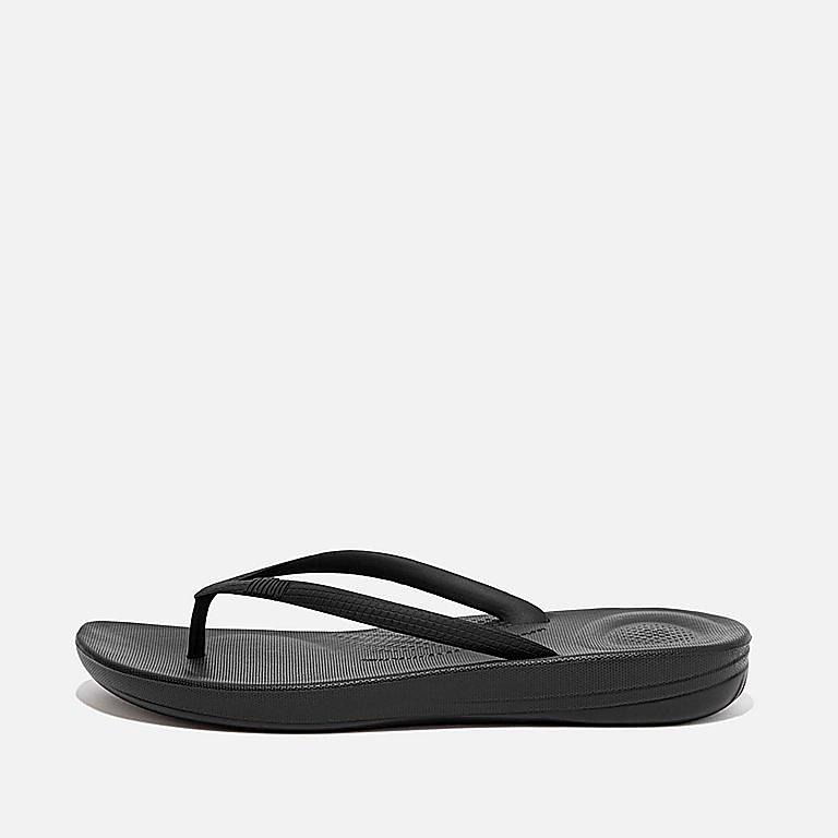 FitFlop iQUSHION Ergonomic Flip-Flops - All Black
