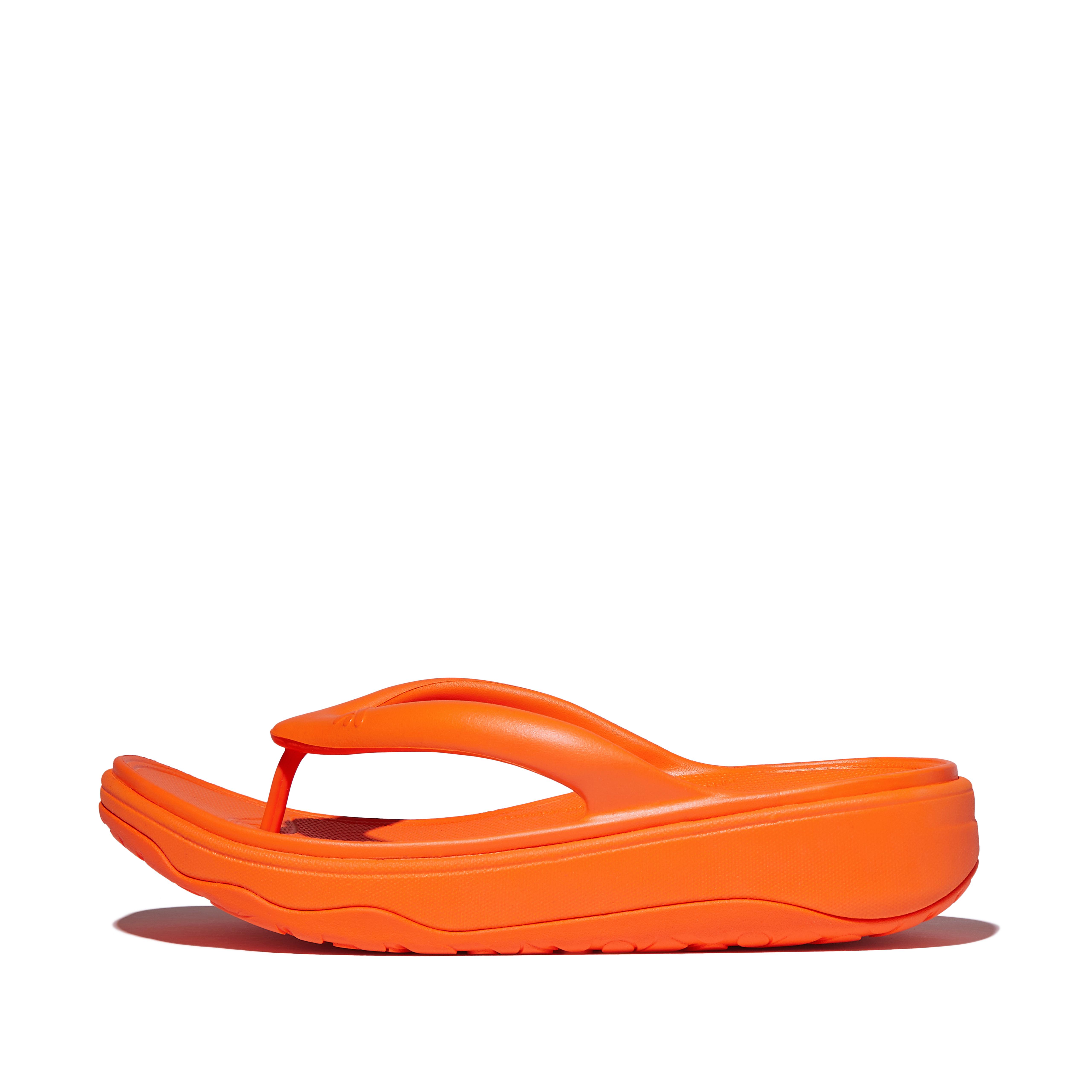 FitFlop RELIEFF Recovery Toe-Post Sandals - Pop Orange