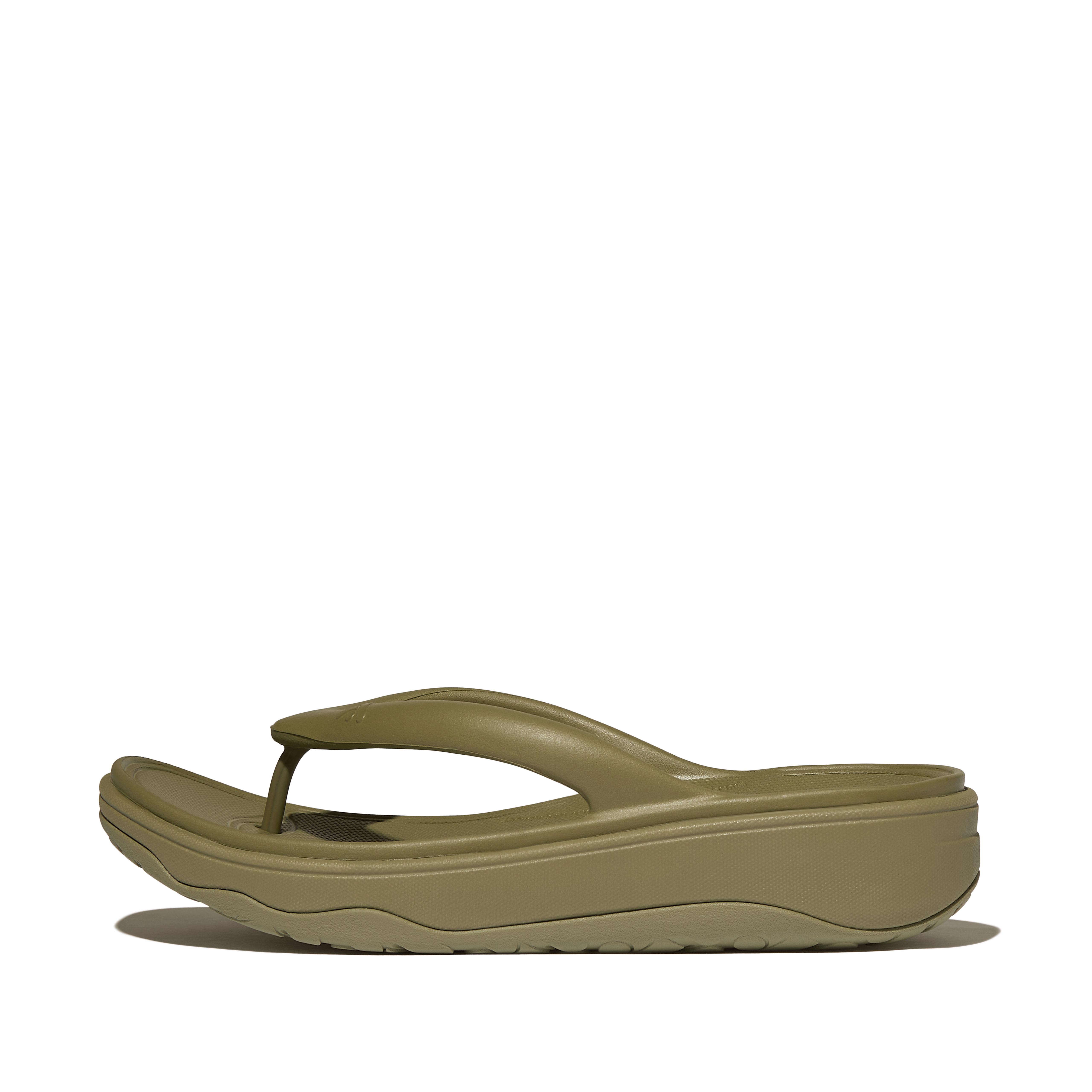 FitFlop RELIEFF Recovery Toe-Post Sandals - Camo Green