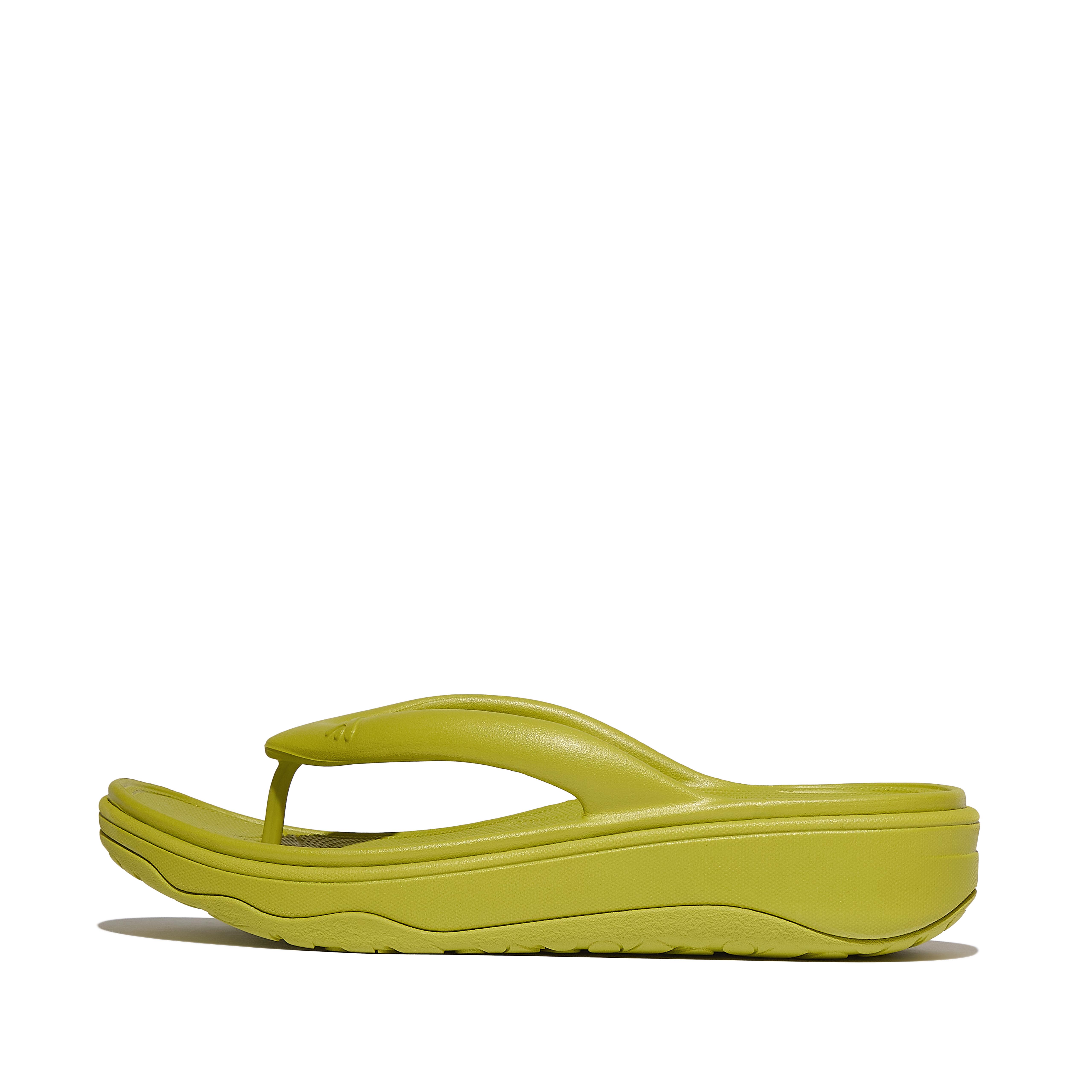 FitFlop RELIEFF Recovery Toe-Post Sandals - lemongrass