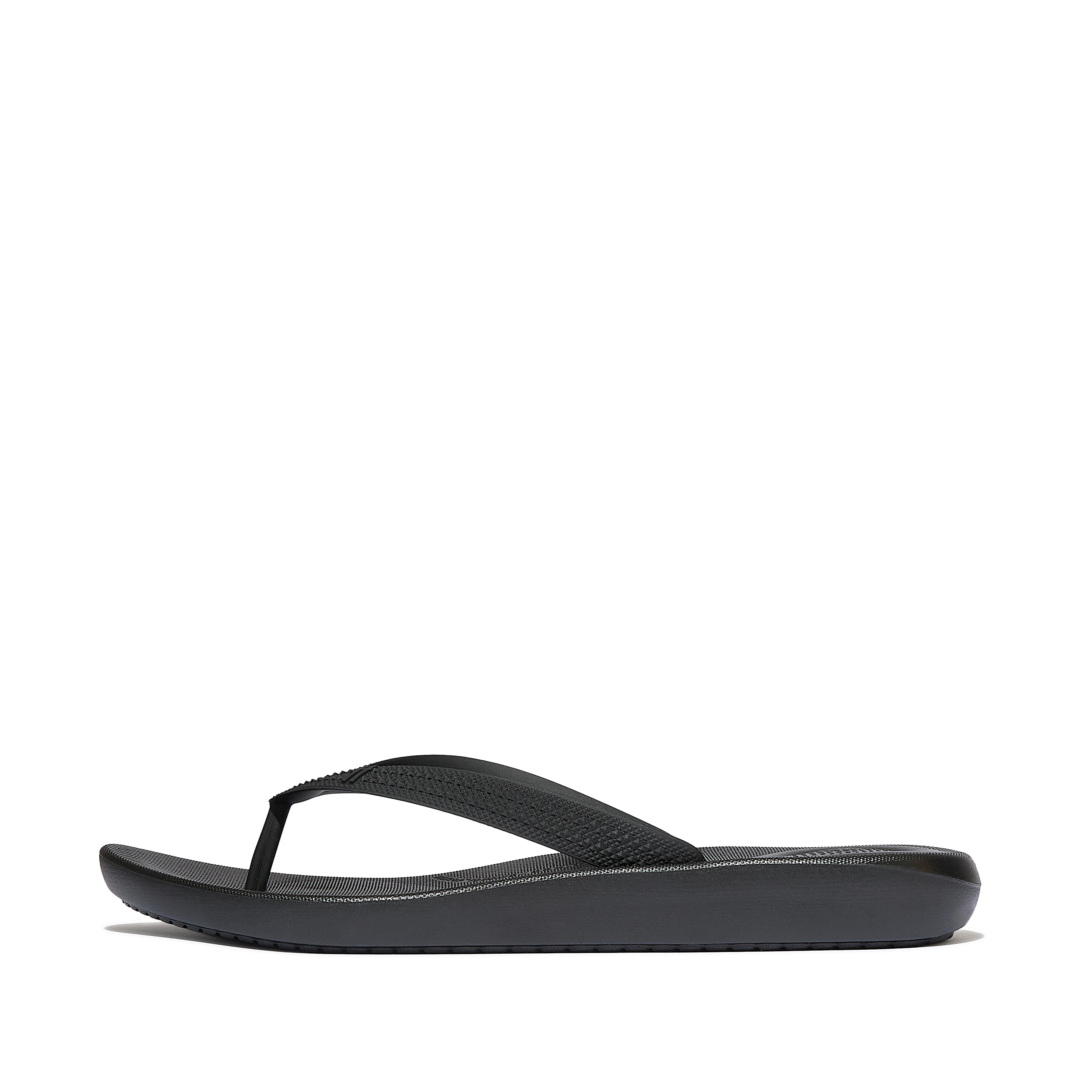 FitFlop IQUSHION Mens Textured-Strap Flip-Flops - All Black
