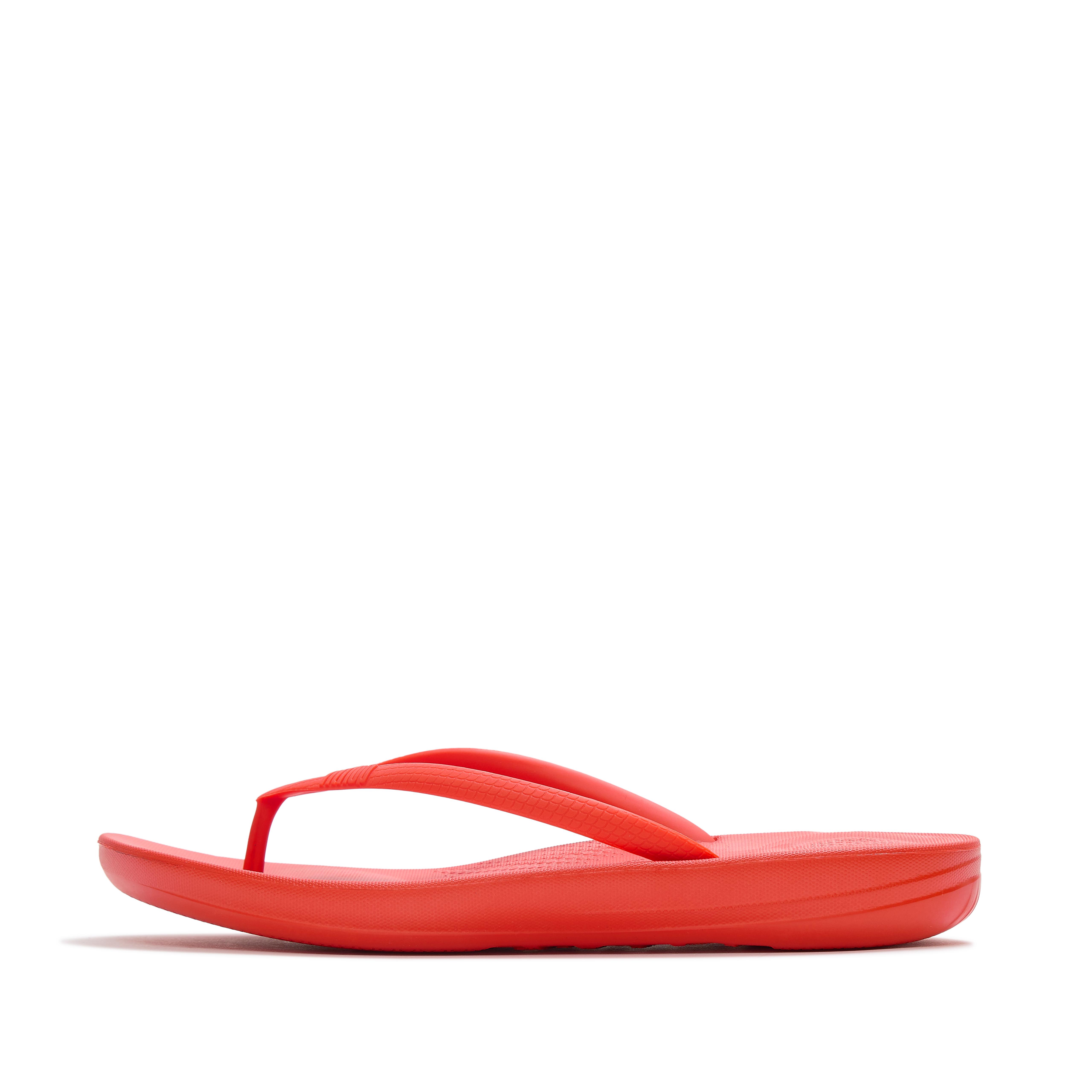FitFlop IQUSHION Ergonomic Flip-Flops - Cherry Tomato