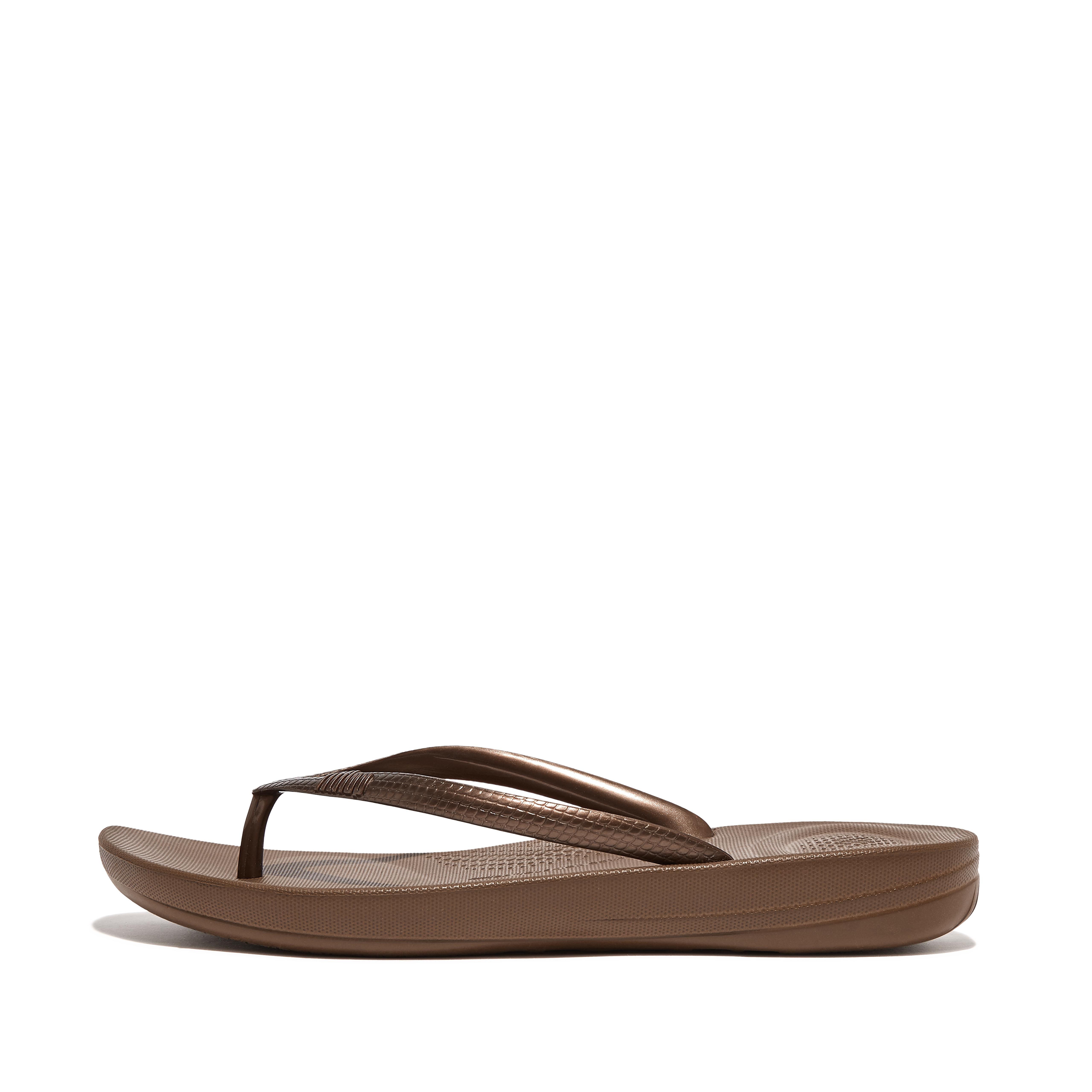 FitFlop iQUSHION Ergonomic Flip-Flops - Bronze
